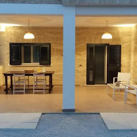 La Casa Malu Guest house *
